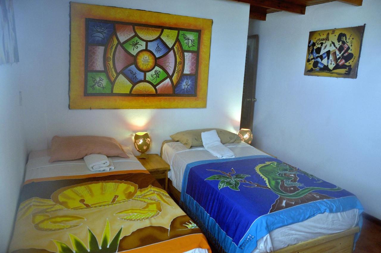 Hostel La Ballena Backpacker Las Galeras Ngoại thất bức ảnh